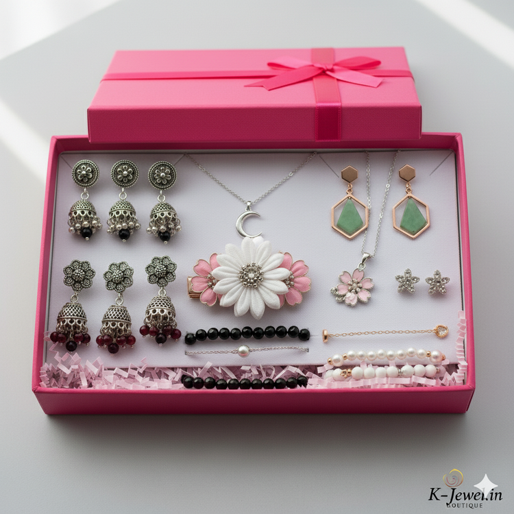 GIFT HAMPER FOR RS899/- ONLY